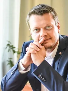Dr.techn. Stefan Stadlbauer